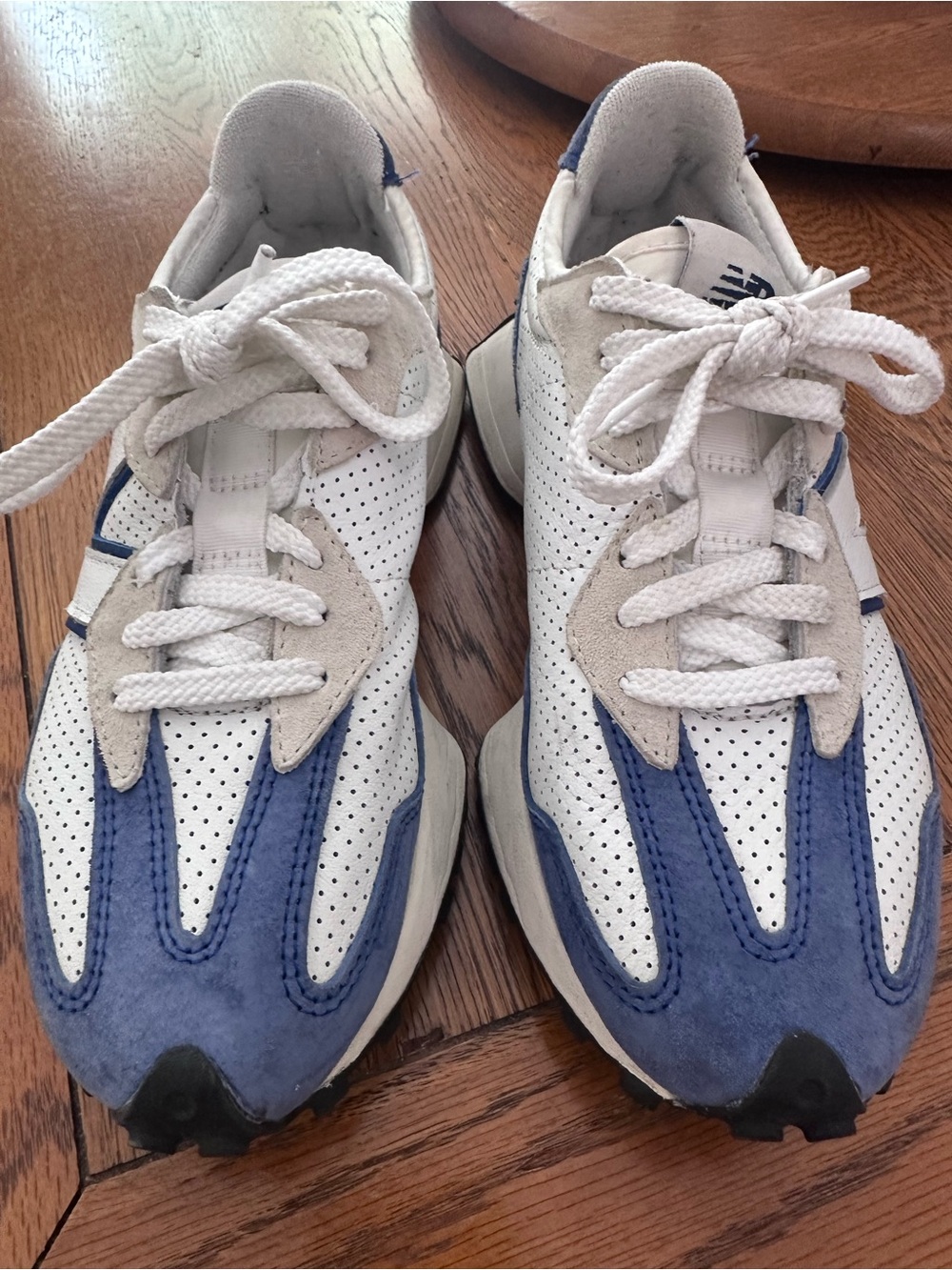 New Balance 327 White and Blue Sneakers - Picture 3 of 7